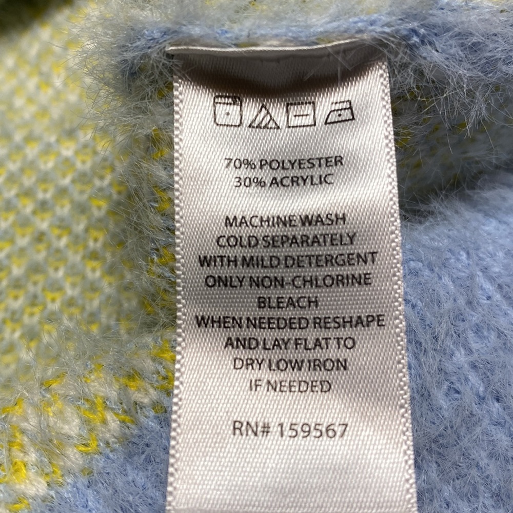🌼 White Daisy Sweater 🌼 So, so SOFT! - Picture 8 of 8